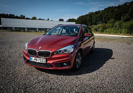 BMW 2er 220i Active Tourer - Sport Line