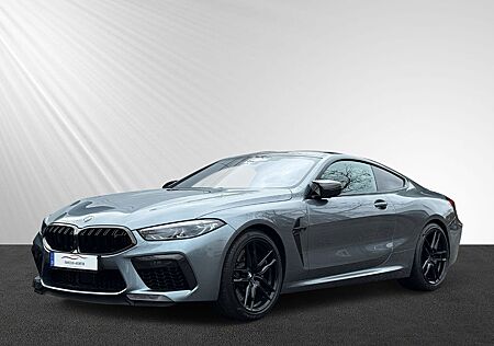 BMW M8 Competition/Carbon innen&aussen/Drivers/HUD