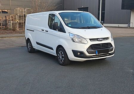 Ford Transit Custom L2H1 131PS