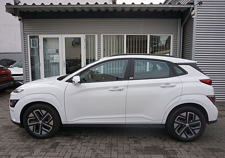 Hyundai Kona Select 204PS ACC LKA Carplay Kamer Lenk+SHZ