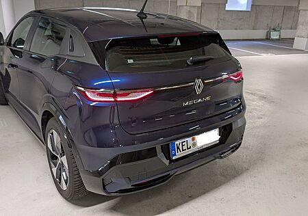 Renault Megane E-Tech EV 60 optimum charge Equilibre