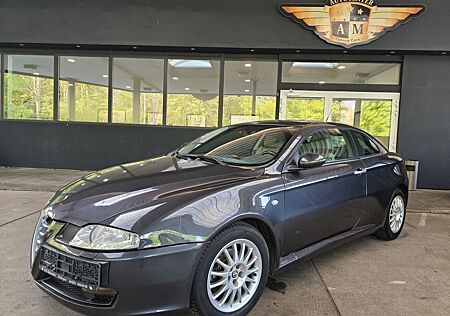 Alfa Romeo GT 2.0 16V JTS Selesp Distinctive PDC/LEDER/BOSE