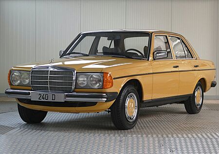 Mercedes-Benz 240 D *W123*49.343 KM*einmaliger Zustand*