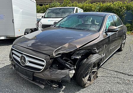Mercedes-Benz E 200 d 2.0 CDI /HEAD-UP/VIRTUAL/TRAVEL/