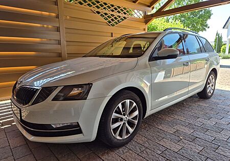 Skoda Octavia 1.6 TDI DSG Style Combi Style