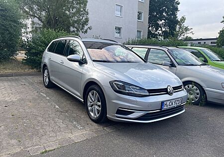VW Golf Volkswagen 2.0 TDI SCR DSG Comfortline Variant Com...