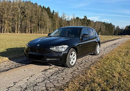 BMW 116i Sport Line Sport Line