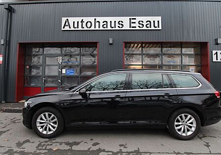VW Passat Variant Volkswagen Comfortline 1 Hand DSG AHK Navi
