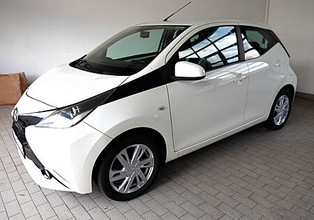 Toyota Aygo (X) Aygo -play touch *Kamera*8-fach*