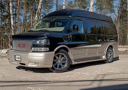 GMC Savana Southern Comfort Elite