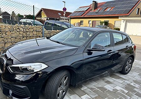 BMW 118i - Erster Hand zu verkaufen