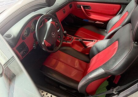 Mercedes-Benz SLK 200 -