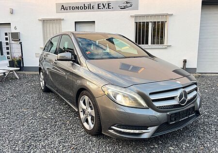 Mercedes-Benz B 250 /AMG/Abstand-Radar/Navi/Led