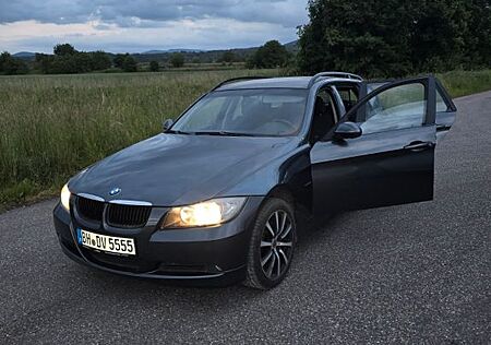 BMW 318i touring -