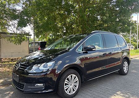 VW Sharan Volkswagen 2.0 TDI Highline *Kamera*Xenon*Alcantara*