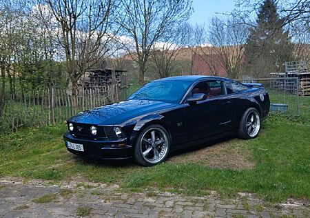 Ford Mustang 4.6 V8 Carfax Unfallfrei viele Extras