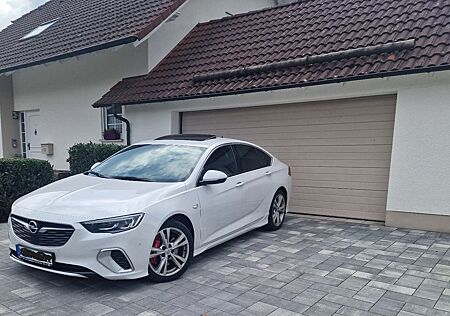 Opel Insignia 2.0 BiTurbo Diesel GSI Auto 4x4,