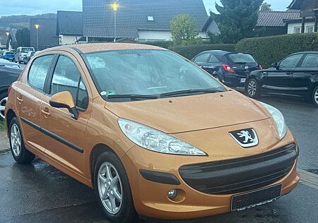 Peugeot 207 gebraucht kaufen Peugeot 207 Tendance*NEU*TÜV*1.4*88PS*KLIMA* Sitzheizung