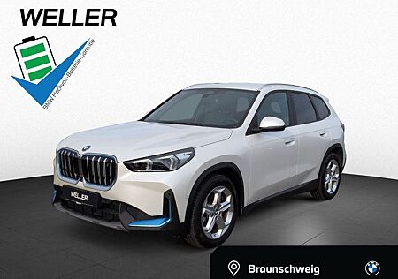 BMW iX1 xDrive30 LicPro HK PA+ MEM AHK Adt.LED HUD
