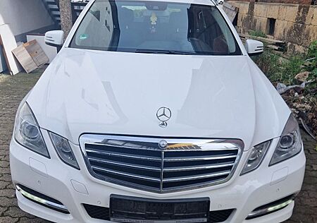 Mercedes-Benz E 250 CDI Avantgarde ELEGANCE Autom.