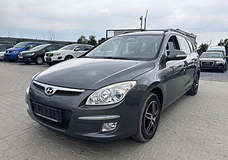 Hyundai i30 1.6 Automatik *TÜV 05-2026*