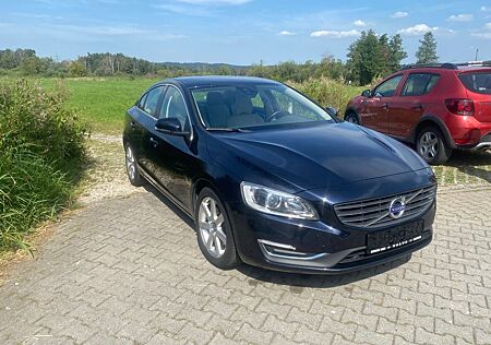 Volvo S60 D3 Geartronic Summum