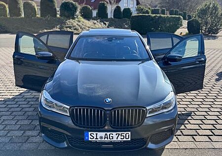BMW 750i xDrive -