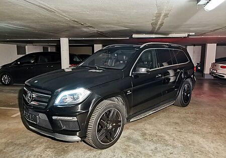 Mercedes-Benz GL 63 AMG Fahrerpaket 4Matic