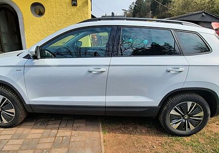 Skoda Karoq 2.0l TDI DSG 4x4 TOUR TOUR