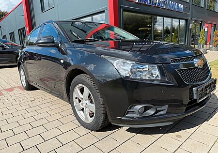 Chevrolet Cruze Hatchback LT ( 1 Hand / ab.AHK)