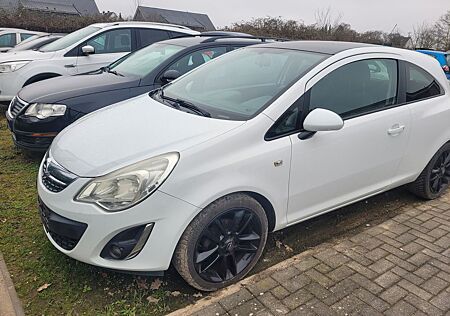Opel Corsa D Color Edition 1,4 LITER