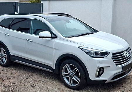 Hyundai Grand Santa Fe