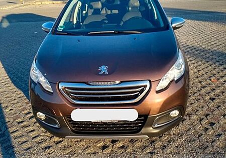 Peugeot 2008 Allure 120 VTi Automatik Allure
