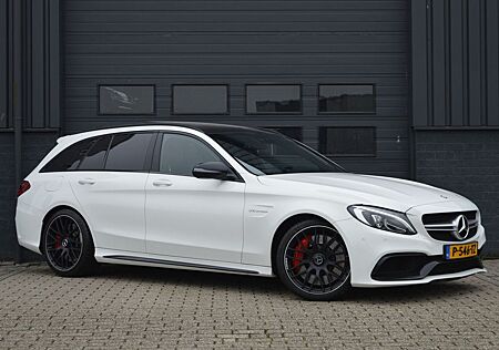 Mercedes-Benz C 63 AMG Estate S | DESIGNO | PANO | BURMESTER |