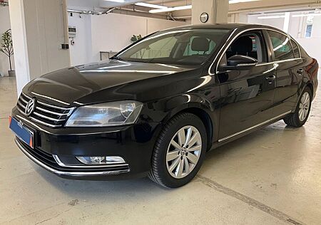VW Passat Volkswagen Lim. Comfortline BlueMotion 4Motion