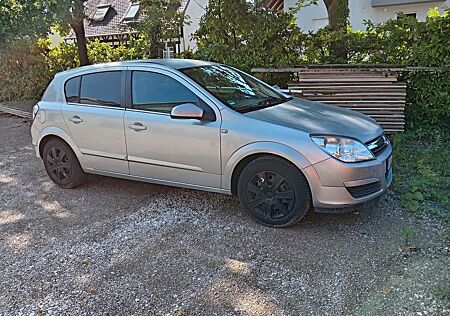 Opel Astra H 1.8 -
