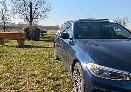 BMW 530d xDrive Touring A -