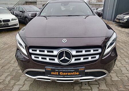 Mercedes-Benz GLA 200 +GARANTIE+79000km+LED+NAVI+SHZ+CAM+PDC