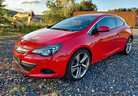 Opel Astra J GTC Innovation