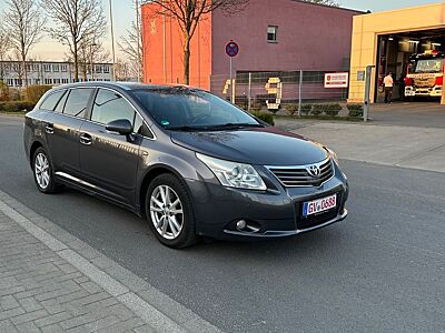 Toyota Avensis 2.2 D4-D Edition Autom. Navi