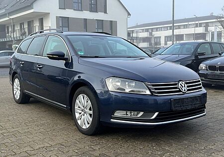 VW Passat Variant Volkswagen Comfortline 2.0 TDI DSG Navi SHZ