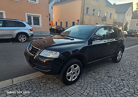 VW Touareg Volkswagen 2.5 R5 TDI 4×4 Vollleder AHK Bi-Xenon