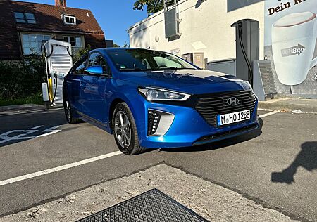 Hyundai Ioniq 1.6l GDi HYBRID Blue Active ruck.Kam