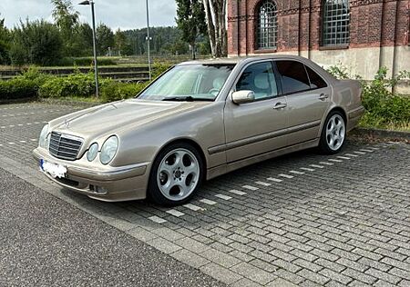 Mercedes-Benz 280 E280 (W210) V6 Benziner