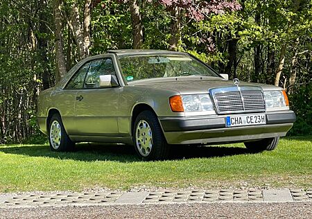 Mercedes-Benz CE 230