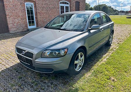 Volvo S40 Lim. 2.4 Kinetic*Klimaanlage/TÜV NEU*