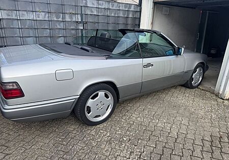 Mercedes-Benz E 200 FINAL EDITION