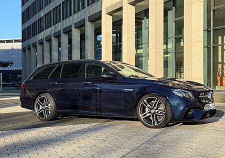 Mercedes-Benz E 63 AMG E63 USt. ausw. Garantie HUD Sportabg. + Wint.Rä