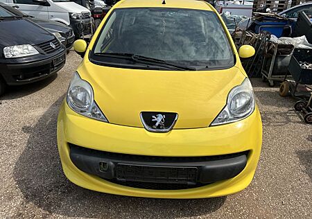 Peugeot 107 Filou Klima TÜV