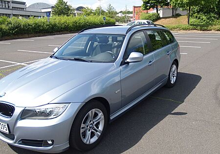 BMW 318i Touring -